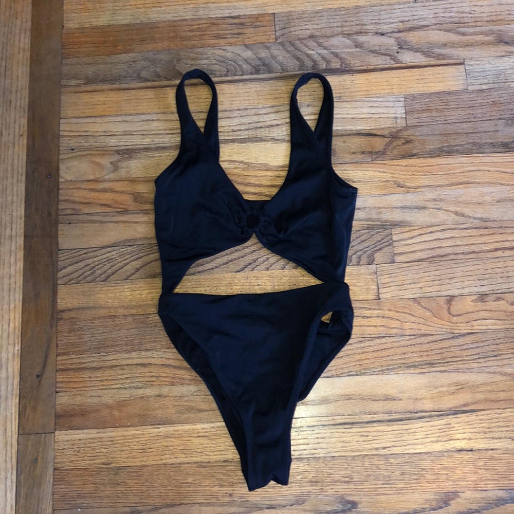 One piece bathing suit